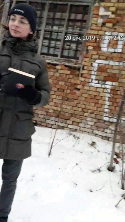 У Луцьку спіймали «на гарячому» молодика, який розмальовував стіну