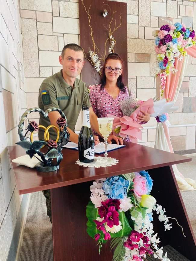 Війна – не завада: на Волині троє військовослужбовців побралися з коханими
