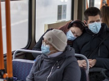 Кабмін заборонив пасажирські перевезення в «червоній» зоні карантину