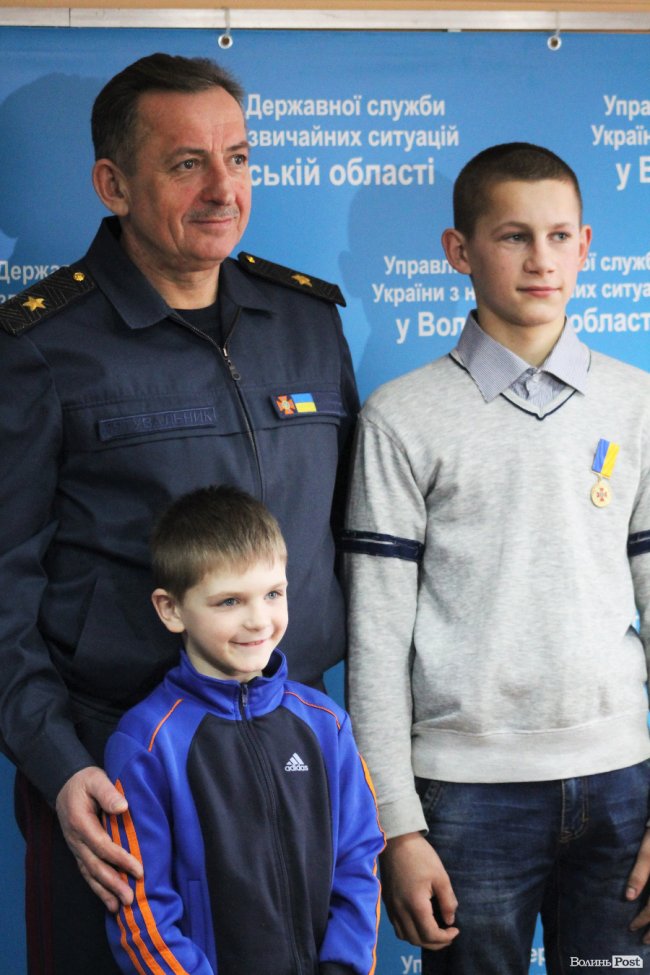 На Волині нагородили школяра, який врятував 8-річного хлопчика. ФОТО