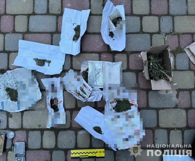 У Луцьку на вулиці у 37-річного чоловіка знайшли наркотики