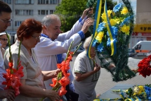 У Луцьку вшанували пам`ять Лесі Українки. ФОТО