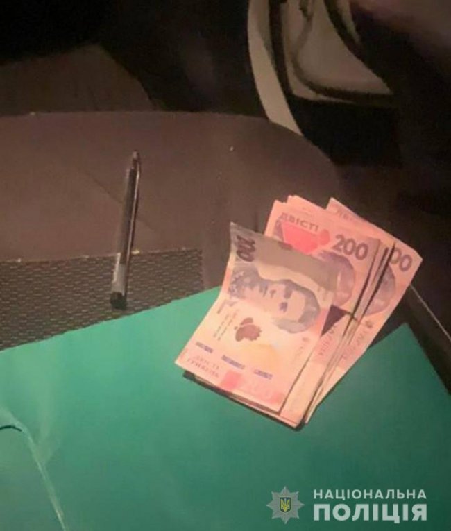 На Волині п`яний водій вантажівки намагався за гроші відкупитись від патрульних. ФОТО