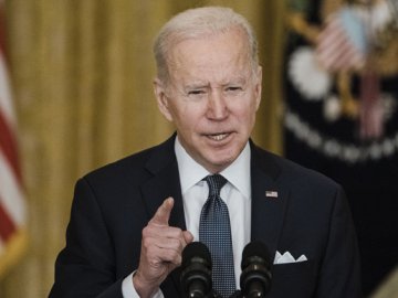 Байден назвав Путіна причиною підвищення цін на пальне по всьому світу