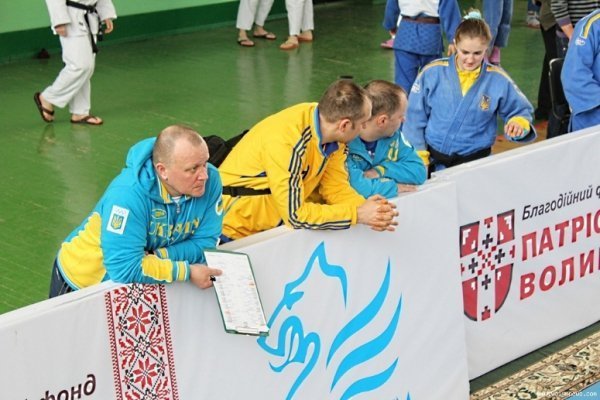 Як у Луцьку боролися хлопці та дівчата. ФОТО