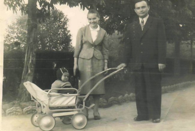 Показали фото перших дитячих візочків на вулицях Луцька