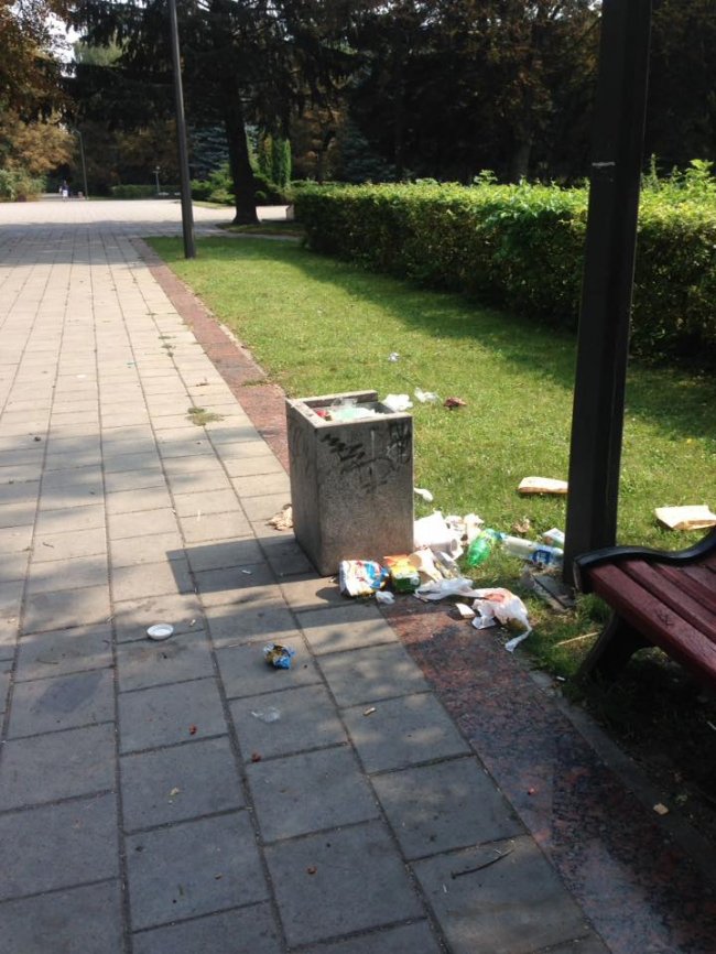 Луцький Меморіал - у смітті