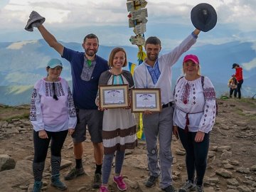 Волиняни встановили новий рекорд України на вершині Говерли. ФОТО