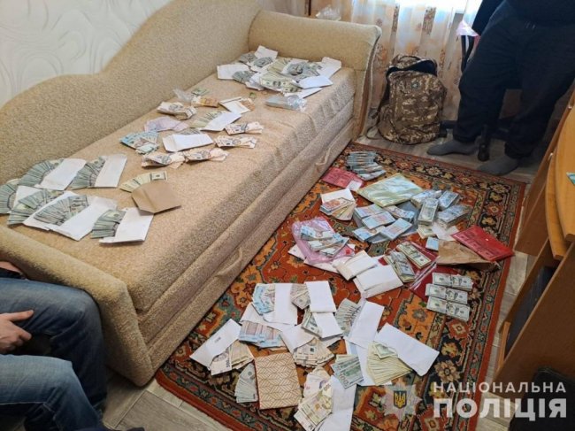 У МСЕК на Запоріжжі поліція знайшла ,2 мільйона готівкою