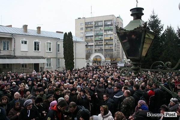 У Луцьку прощалися з загиблим волинянином. ФОТО