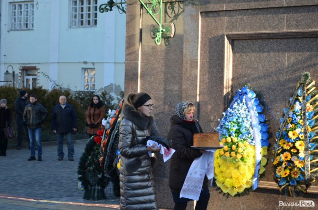 Загинув у день народження: Луцьк попрощався з воїном Віктором Лахаєм. ФОТОРЕПОРТАЖ