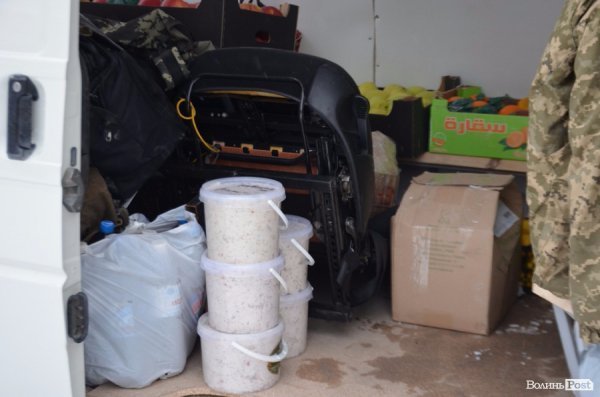 Мир буде після перемоги: із Луцька на передову відправили авто для бійців