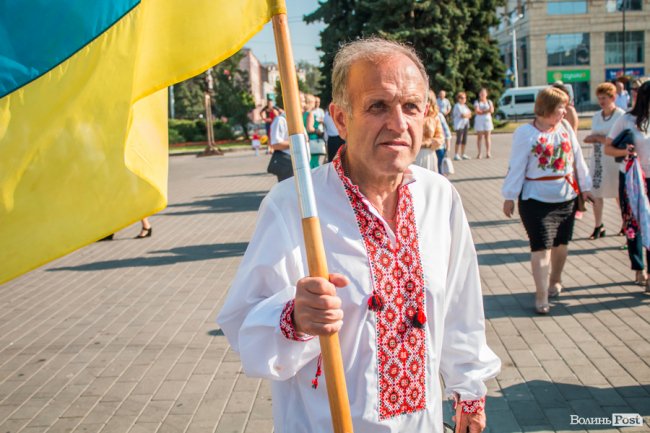 Луцьк у вишиванках. ФОТОРЕПОРТАЖ