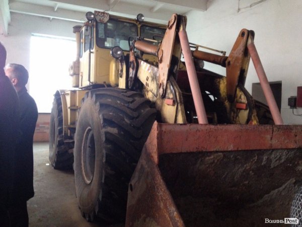 Взимку боротися з негодою на волинських дорогах буде майже 300 одиниць техніки. ФОТО