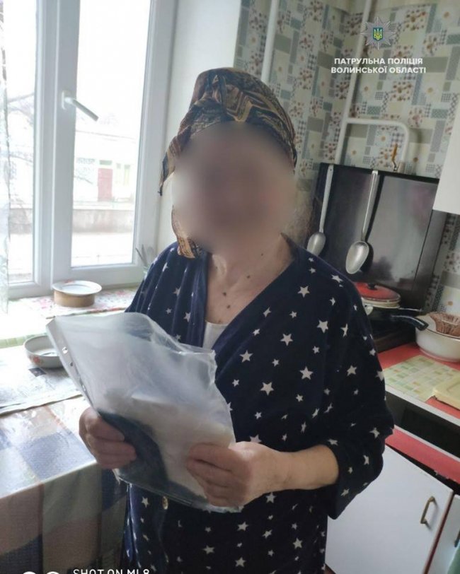 Луцькі копи повернули власникам загублені документи