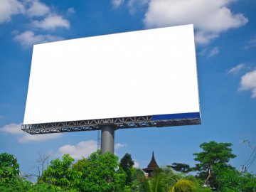 У Луцьку приберуть деяку рекламу