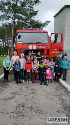 Волинські вогнеборці гасили «пожежу» в дитячому санаторії. ФОТО