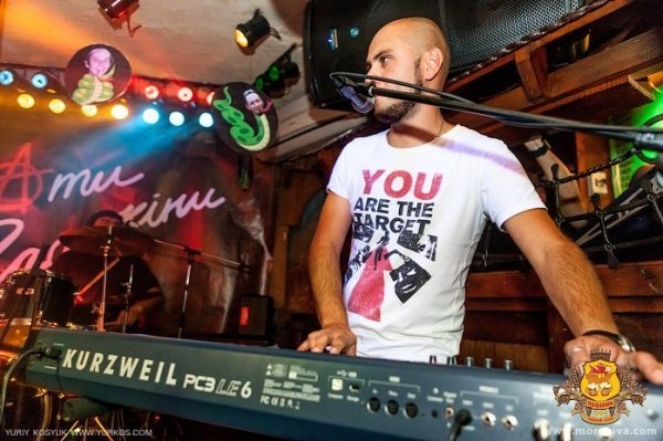 Як у Луцьку переспівували «Гадів». ФОТО