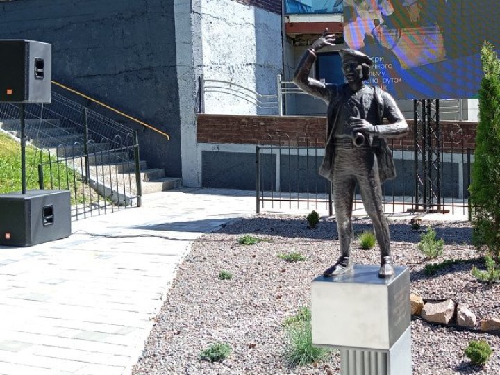 У Луцьку з’явився новий кликун