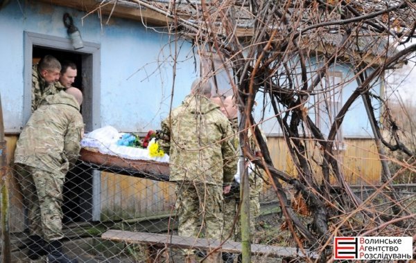 На Волині попрощалися із загиблим в зоні АТО військовослужбовцем. ФОТО