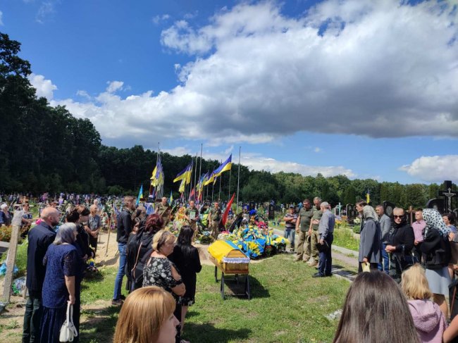 На Волині попрощалися з 23-річним Героєм Олександром Назаруком, який поліг на війні