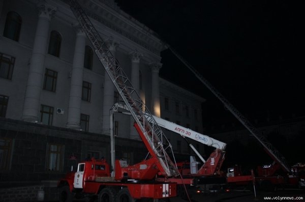 У Луцьку горів головний корпус університету. ФОТО