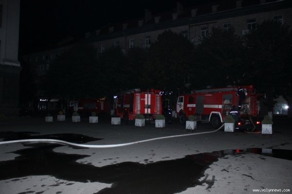 У Луцьку горів головний корпус університету. ФОТО