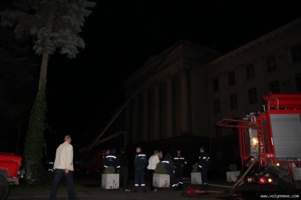 У Луцьку горів головний корпус університету. ФОТО