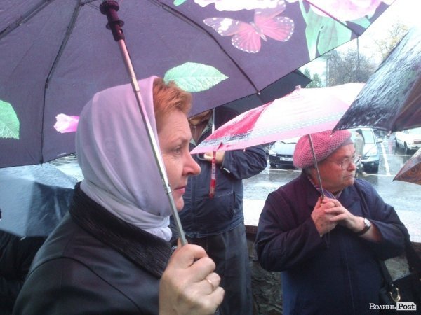 Мерію Луцька пікетують. ФОТО