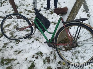 На Волині автівка збила велосипедистку: жінка – у лікарні. ФОТО