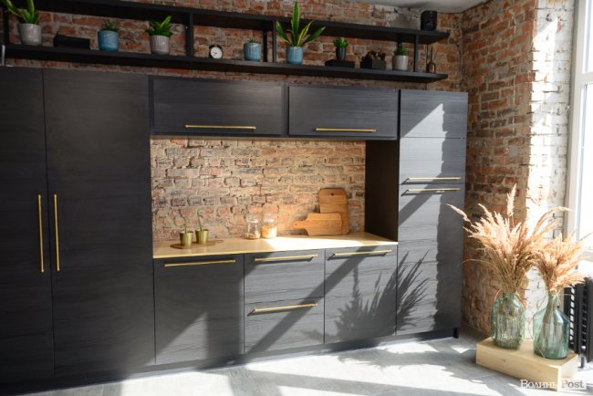 Меблі щасливих людей: волинська компанія BROSKO успішно реалізує унікальні проєкти*