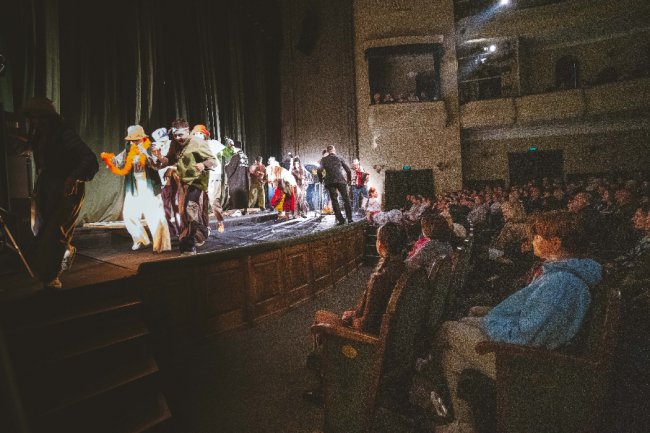 Волинський театр зібрав аншлаг у Львові. ВІДЕО