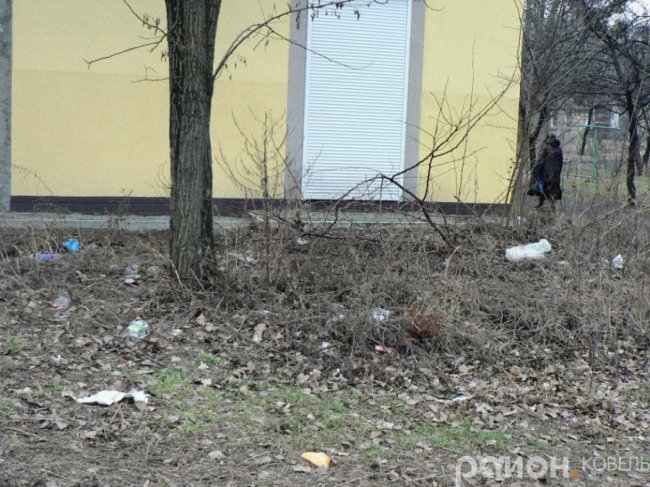 Сміття, мотлох і хащі: ковельський депутат просить прибрати «лице міста». ФОТО