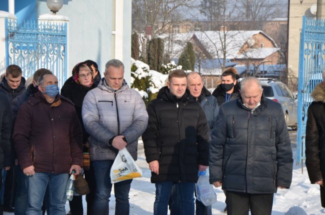 Владика Михаїл освятив воду на «Луцькводоканалі». ФОТО