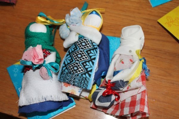 «Бережіть себе і повертайтеся здоровими, ми молимось за вас», - 78-річна волинянка бійцям АТО