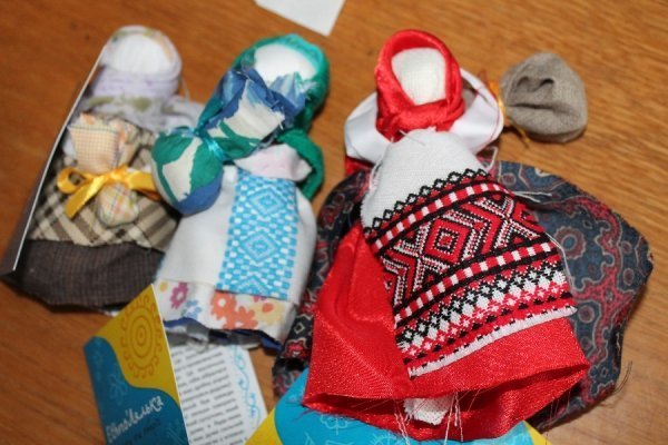 «Бережіть себе і повертайтеся здоровими, ми молимось за вас», - 78-річна волинянка бійцям АТО