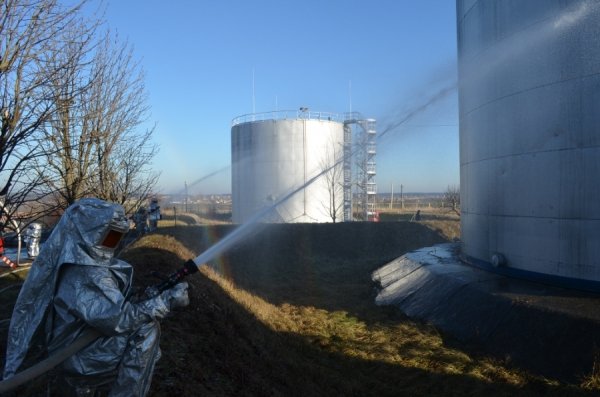 У Луцьку «горіла» нафтобаза. ВІДЕО