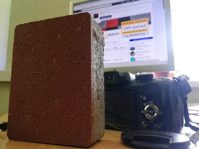 Ранкова кава, обідня регата, вечірні подорожі: шалені пригоди бруківки «Le Bruk» у Луцьку*