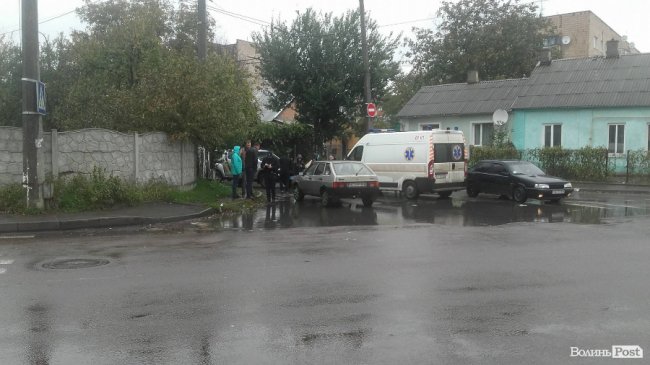 У Луцьку на переході збили школярку. ФОТО