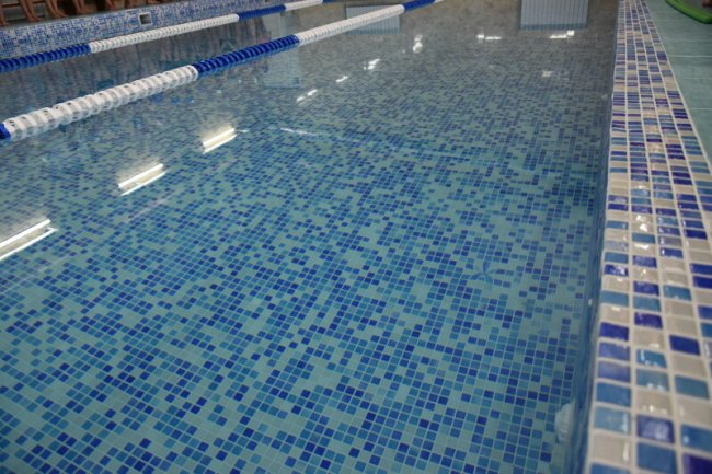 У луцькій гімназії №21 – новий басейн. ФОТО