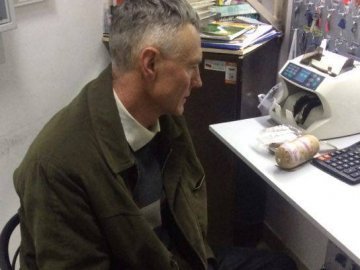 Ковельчанин украв продукти із кошика для бійців