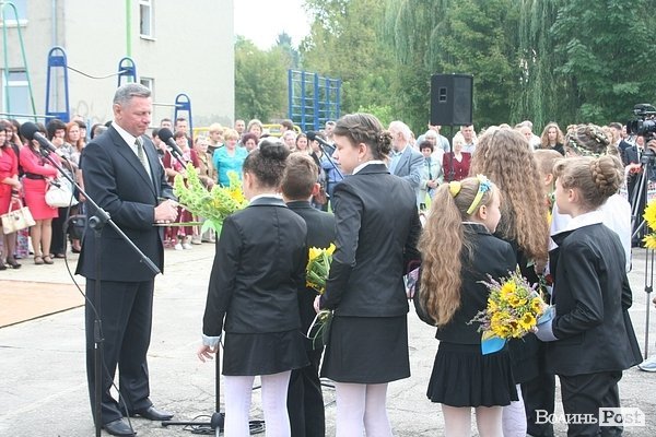Перше вересня у луцькій школі №9. ФОТО