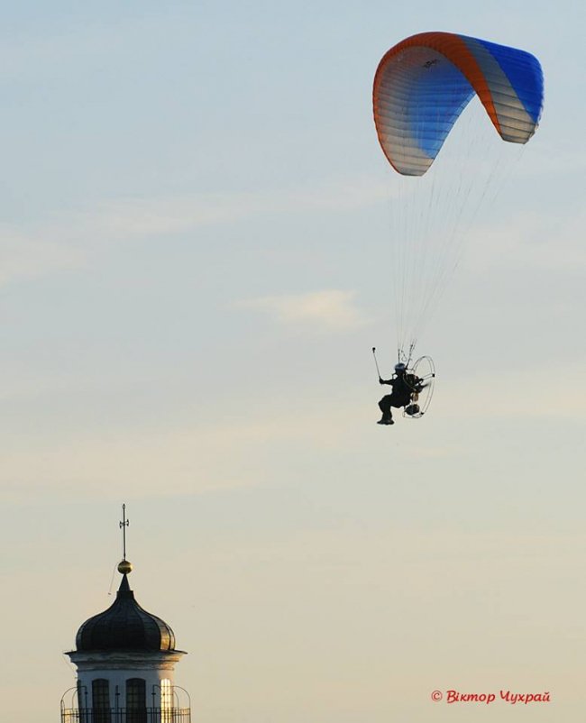Літало все, що могло: над Луцьком – парад повітряних «монстрів». ФОТО