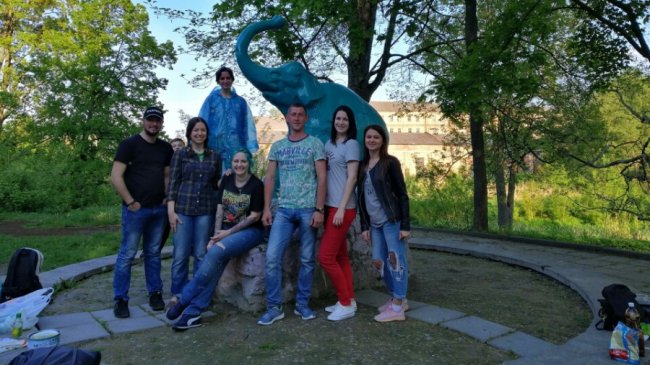 У Луцьку активісти пофарбували скульптуру слоника. ФОТО