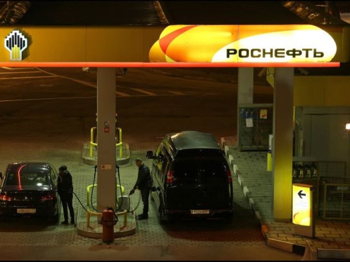Паливна криза дісталась головного нафтового регіону Росії