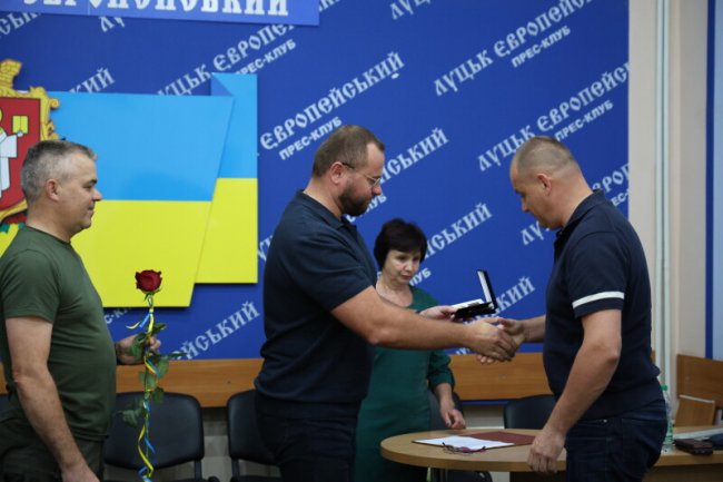 У Луцьку військовим вручили державні нагороди. ФОТО