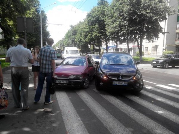 У центрі Луцька - аварія. ФОТО