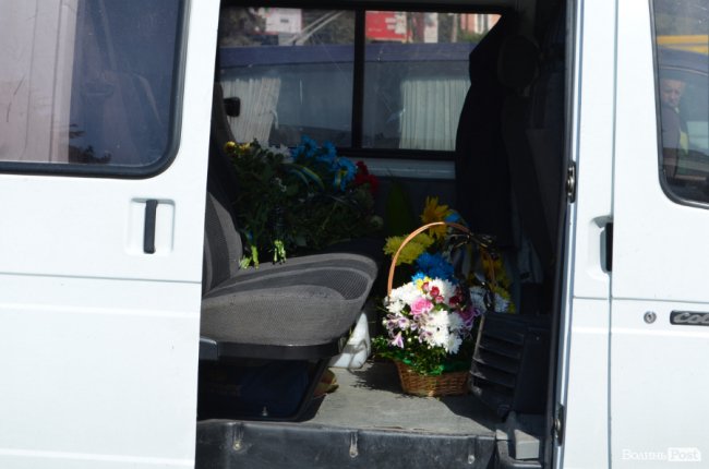 «Був сміливим, добрим і завжди допомагав»: у Луцьку попрощалися з Героєм Юрієм Лавренчуком. ФОТОРЕПОРТАЖ