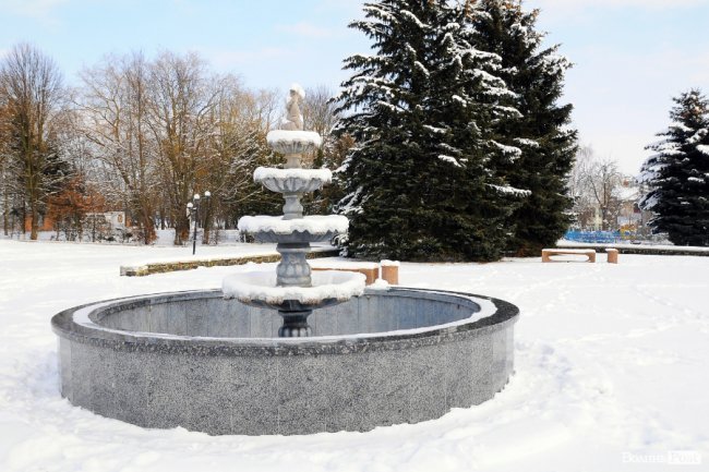 Фонтан в селі Ратнів