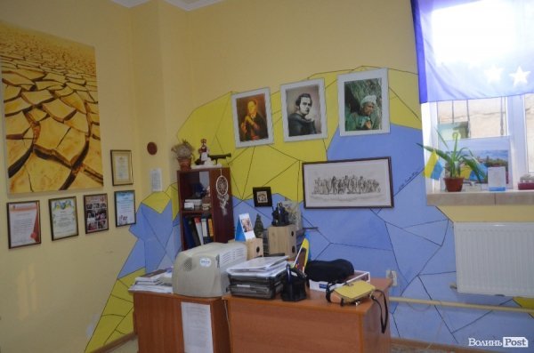 У Луцьку  відкрили центр, де зможуть збиратись молодіжні громадські організації.ФОТО